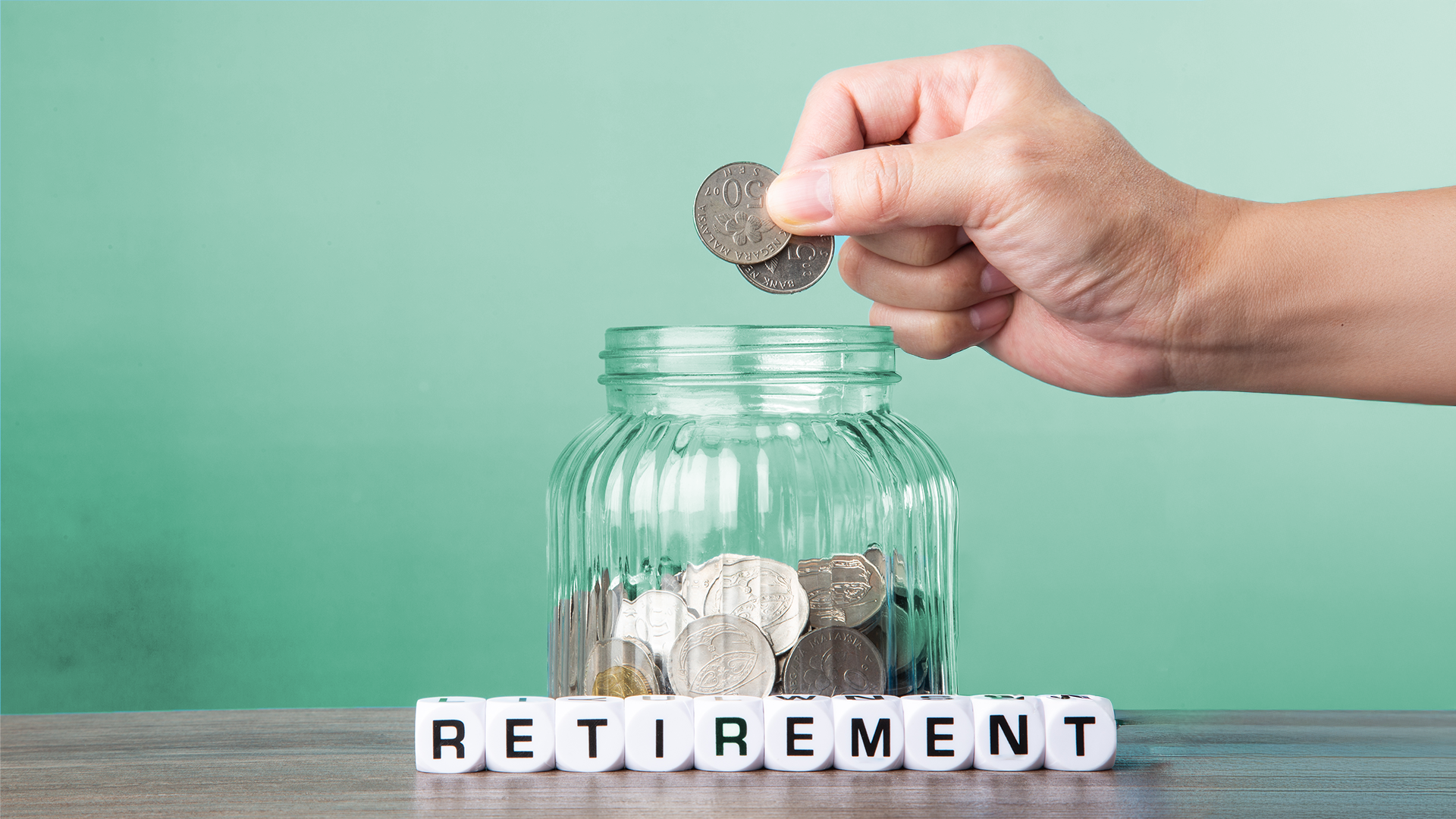 This image has an empty alt attribute; its file name is 02-Shop-at-the-Right-Hour.png